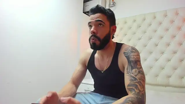 JEAN LEWIS2 online show from 04/22/26, 07:26