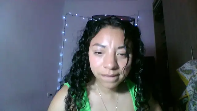 nataliesweet 22 online show from 04/10/26, 12:27