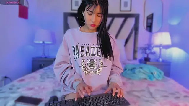 Violettaa Stone online show from 03/21/26, 03:33