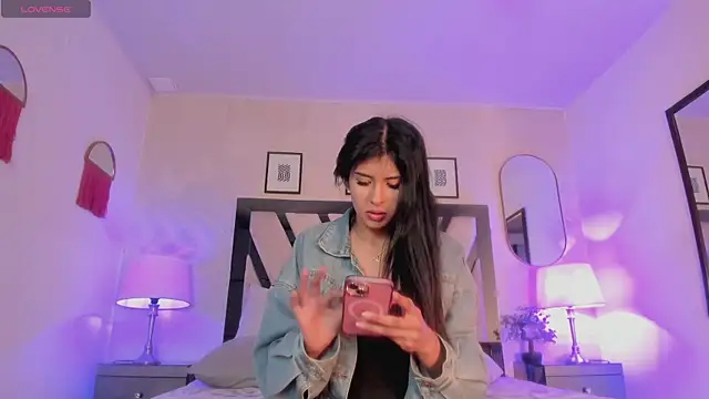 Violettaa Stone online show from 04/01/26, 03:51