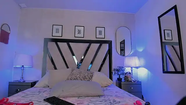 Violettaa Stone online show from 04/11/26, 03:33