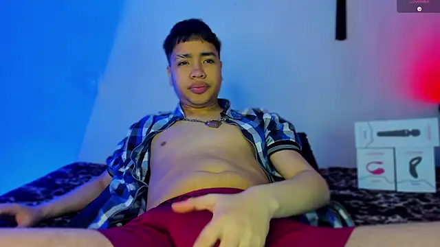 Snapshot of Lee_Colee chatting on 03/12/26, 11:55 Lee Colee online show from 03/12/26, 11:55