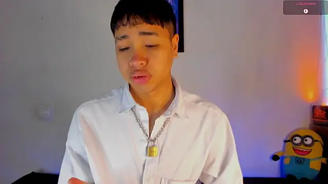 Snapshot of Lee_Colee chatting on 03/23/26, 10:03 Lee Colee online show from 03/23/26, 10:03