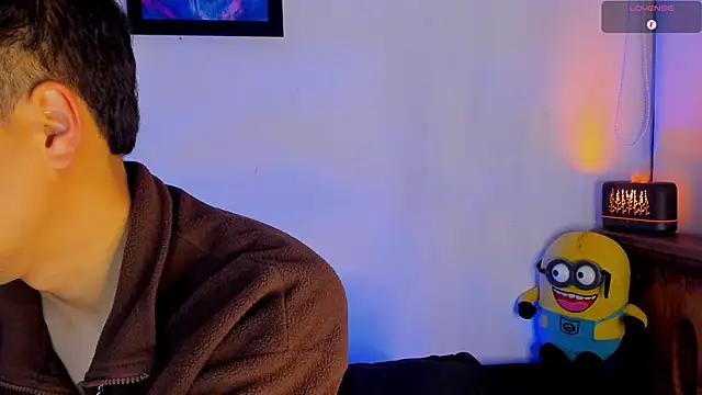 Snapshot of Lee_Colee chatting on 04/02/26, 01:25 Lee Colee online show from 04/02/26, 01:25