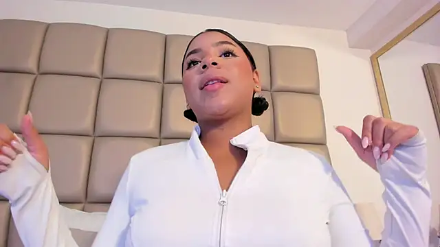 lilly williamss online show from 05/09/26, 08:52