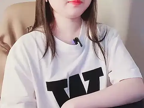 Snapshot of hunhun122 chatting on 03/22/26, 05:55 hunhun122 online show from 03/22/26, 05:55