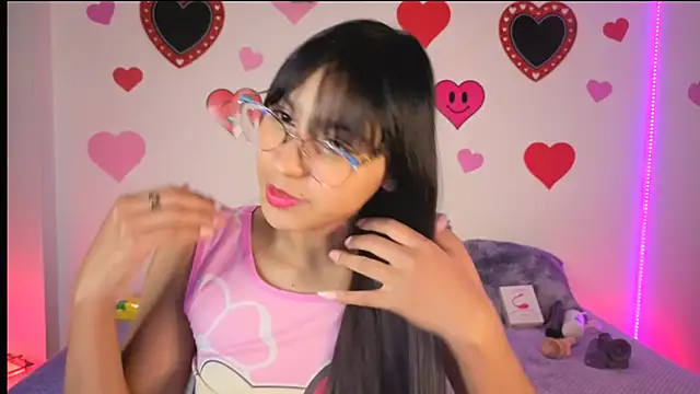 Snapshot of PaulaCutexs chatting on 03/13/26, 03:57 PaulaCutexs online show from 03/13/26, 03:57