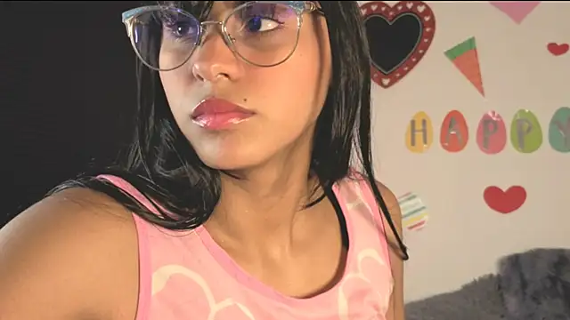 Snapshot of PaulaCutexs chatting on 03/26/26, 03:23 PaulaCutexs online show from 03/26/26, 03:23