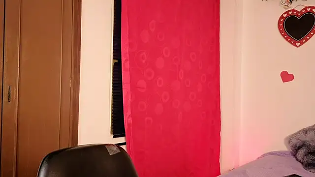 PaulaCutexs online show from 05/02/26, 05:23