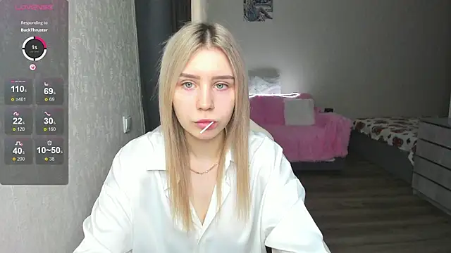 Snapshot of adel_miller chatting on 04/10/26, 04:50 adel miller online show from 04/10/26, 04:50