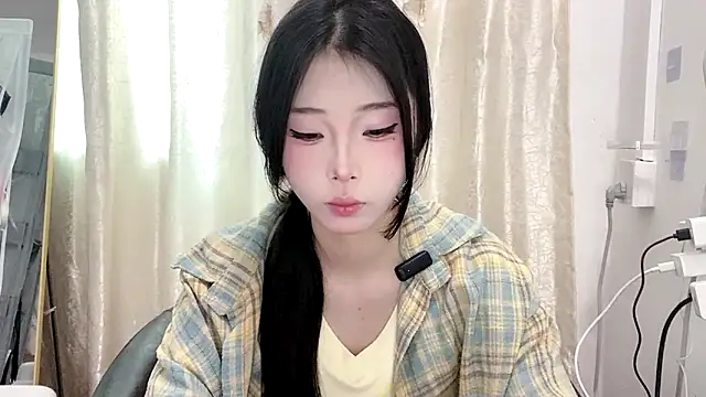 yiyibaby2026 online show from 03/26/26, 02:06