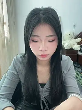 yiyibaby2026 online show from 04/02/26, 02:42