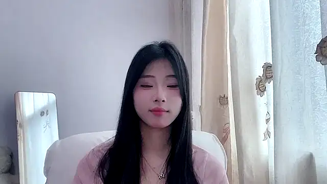 yiyibaby2026 online show from 04/06/26, 02:31