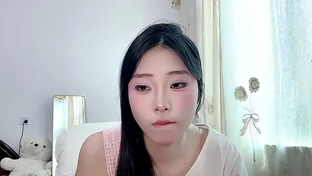 yiyibaby2026 online show from 04/10/26, 05:34