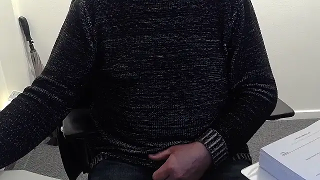 Snapshot of Buggemann chatting on 03/18/26, 04:37 Buggemann online show from 03/18/26, 04:37