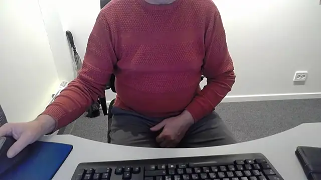 Snapshot of Buggemann chatting on 03/27/26, 04:40 Buggemann online show from 03/27/26, 04:40