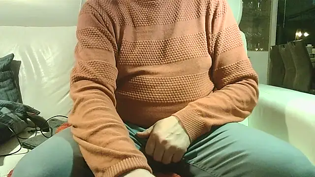 Snapshot of Buggemann chatting on 03/29/26, 07:47 Buggemann online show from 03/29/26, 07:47