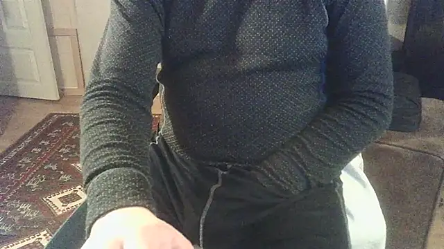 Snapshot of Buggemann chatting on 04/05/26, 02:31 Buggemann online show from 04/05/26, 02:31