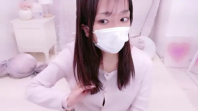 Snapshot of Yuzu_nyan chatting on 04/08/26, 12:16 Yuzu nyan online show from 04/08/26, 12:16