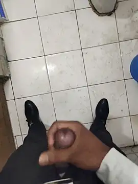 Snapshot of hotshweta chatting on 03/23/26, 10:19 hotshweta online show from 03/23/26, 10:19