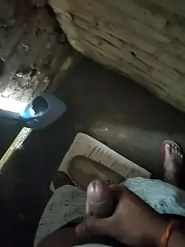 Snapshot of hotshweta chatting on 04/15/26, 01:01 hotshweta online show from 04/15/26, 01:01