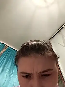 Stlla3704 online show from 03/25/26, 07:53