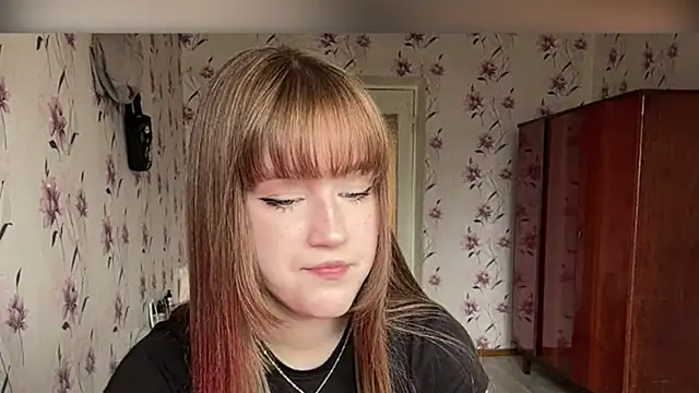 Snapshot of AnnaWasp chatting on 04/09/26, 06:19 AnnaWasp online show from 04/09/26, 06:19