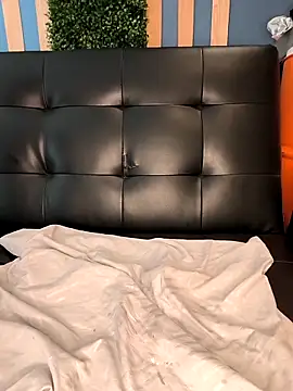 EvaliXiouss online show from 03/23/26, 07:18