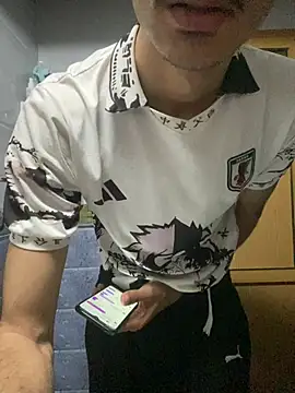 Achrafsad9i online show from 04/05/26, 07:22