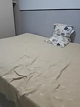 zxc81830 online show from 03/28/26, 01:00