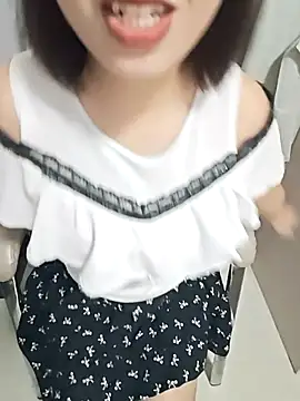 zxc81830 online show from 04/01/26, 01:12