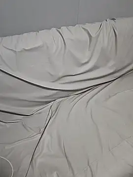 zxc81830 online show from 04/10/26, 01:27