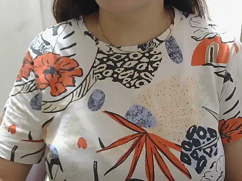 Snapshot of spicy_Zara chatting on 06/30/26, 12:17 spicy Zara online show from 06/30/26, 12:17