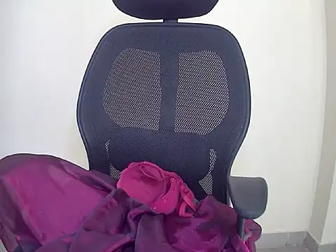 Mitika1 online show from 04/11/26, 07:45