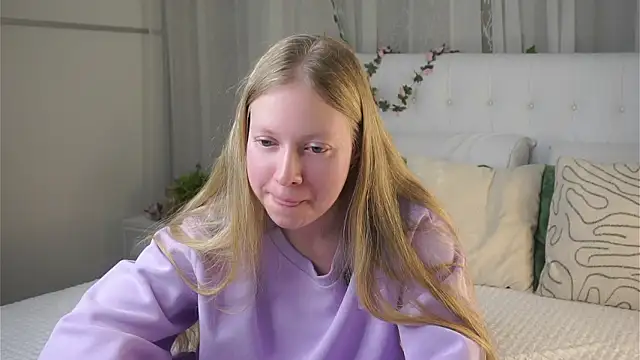 LashandaDevoto online show from 03/22/26, 12:30