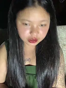 Snapshot of Motminhthoi chatting on 05/18/26, 12:55 Motminhthoi online show from 05/18/26, 12:55