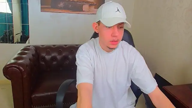 KrewVaughn online show from 04/03/26, 09:07