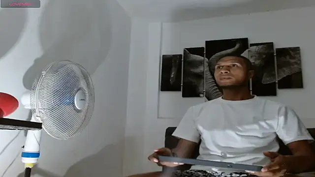 Snapshot of chrisramosv chatting on 03/14/26, 10:59 chrisramosv online show from 03/14/26, 10:59