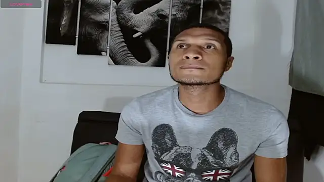 Snapshot of chrisramosv chatting on 03/16/26, 10:47 chrisramosv online show from 03/16/26, 10:47