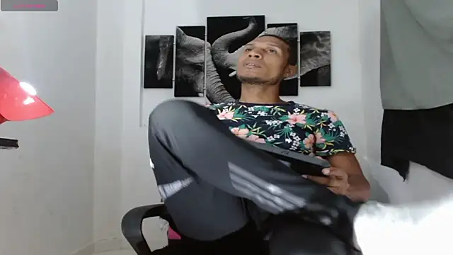 Snapshot of chrisramosv chatting on 03/23/26, 10:47 chrisramosv online show from 03/23/26, 10:47