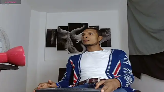 Snapshot of chrisramosv chatting on 03/28/26, 10:53 chrisramosv online show from 03/28/26, 10:53