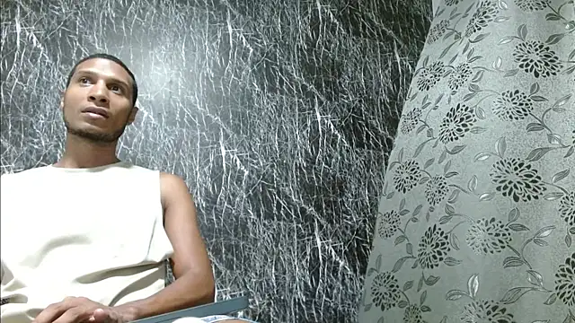 Snapshot of chrisramosv chatting on 03/31/26, 11:27 chrisramosv online show from 03/31/26, 11:27