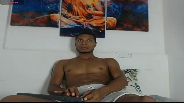 Snapshot of chrisramosv chatting on 04/09/26, 11:10 chrisramosv online show from 04/09/26, 11:10