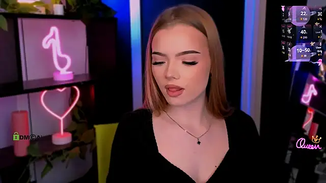 Snapshot of maddy_moah chatting on 03/19/26, 01:04 maddy moah online show from 03/19/26, 01:04