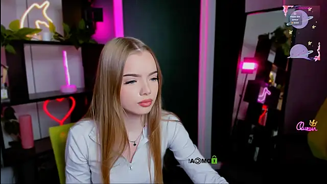 Snapshot of maddy_moah chatting on 03/26/26, 04:12 maddy moah online show from 03/26/26, 04:12