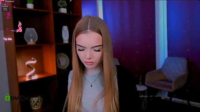 Snapshot of maddy_moah chatting on 04/02/26, 11:19 maddy moah online show from 04/02/26, 11:19