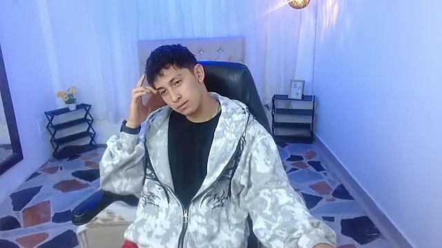 Kei 23 online show from 04/10/26, 11:48