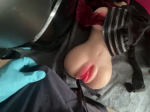 Cumvirgin6999 online show from 05/17/26, 06:04