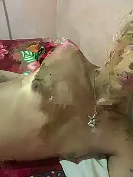 loiraquenterj online show from 04/23/26, 05:30