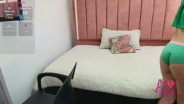 Abril Fox   online show from 03/20/26, 08:14